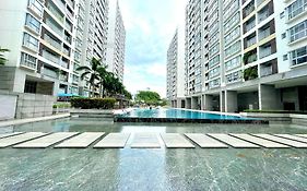 Secc Luxury 2-Br Apartment, Scenic Valley, Saigon Exhibition And Convention Center, Fv Hospital, Phu My Hung District 7